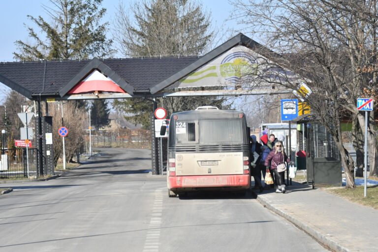 WYŁĄCZENIE PRZYSTANKU PRZY CAMPINGU SUDETY W BIELAWIE